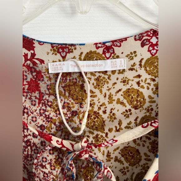 Woman Top - Picture 7 of 8